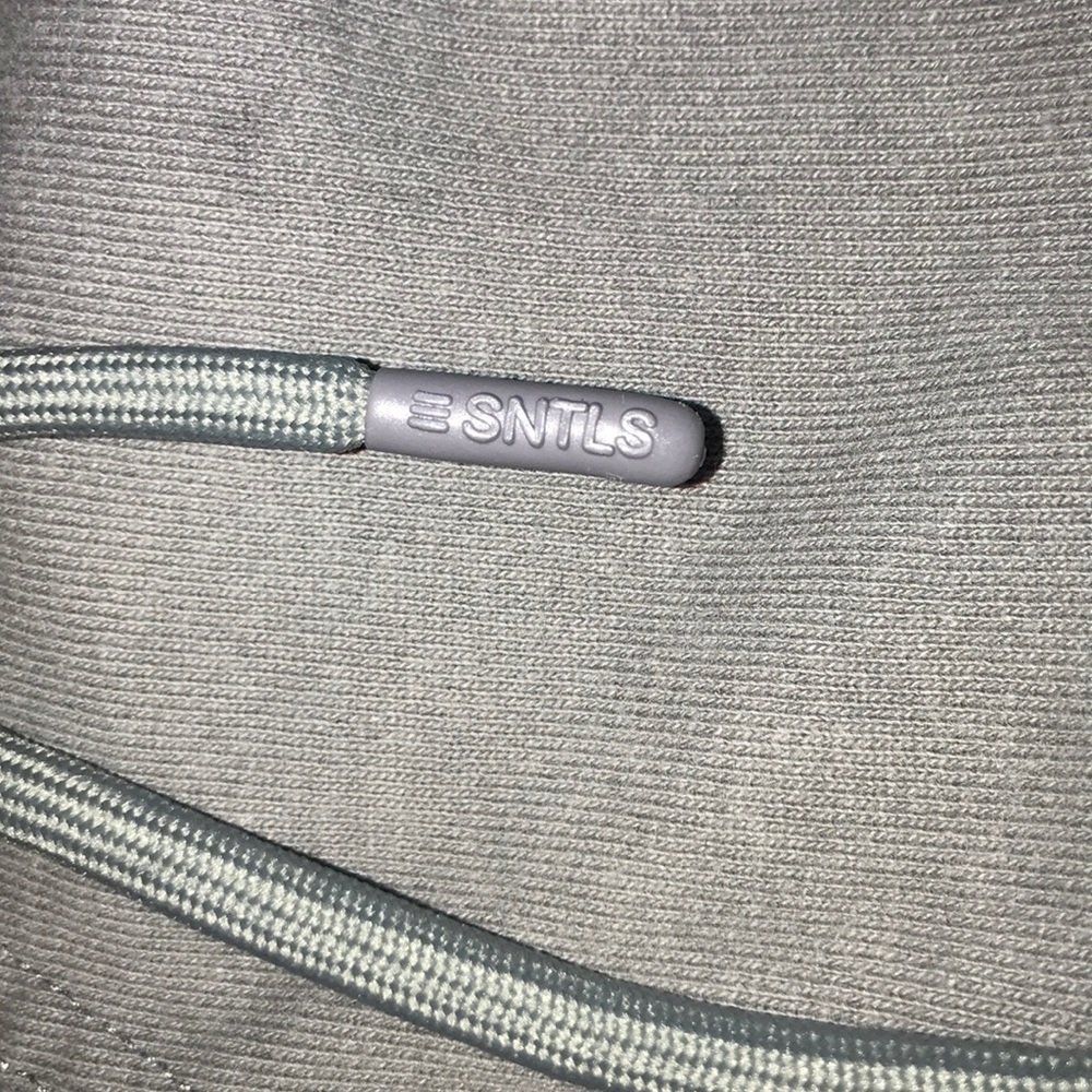 Esntls size medium light grey boxing shorts